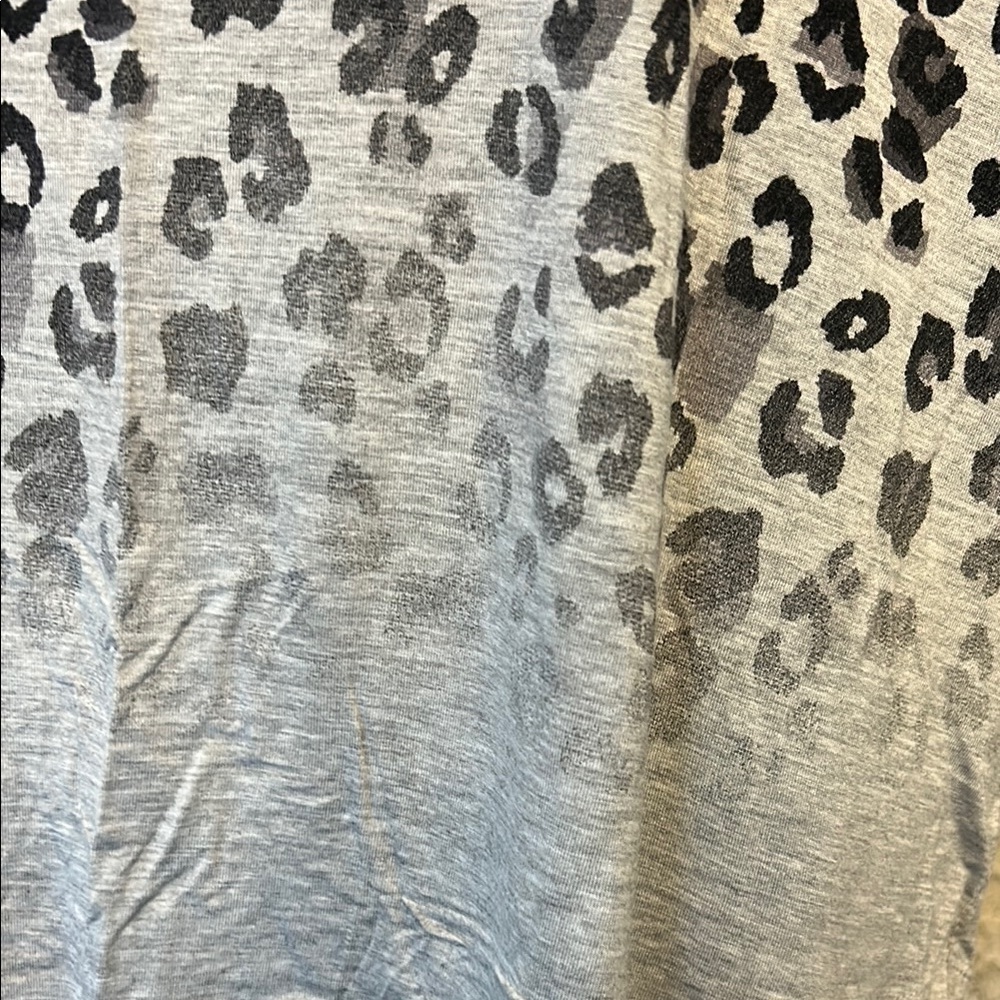 Leopard Print Top - Picture 4 of 7